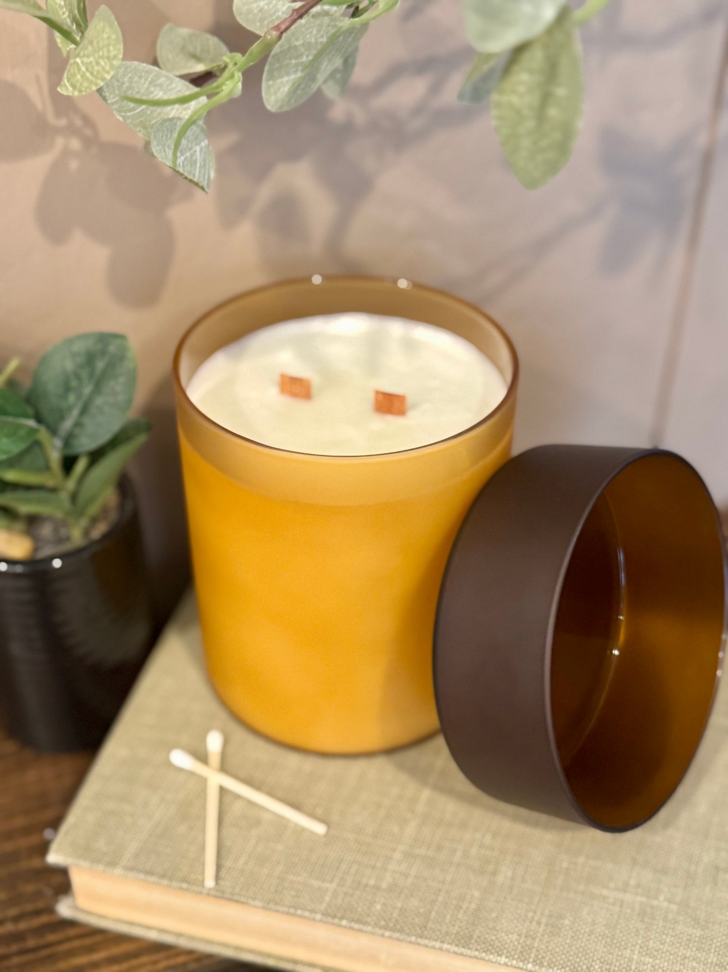 Driftwood - 18oz Scented Soy Wax Candle with Sandalwood, Amber & Musk