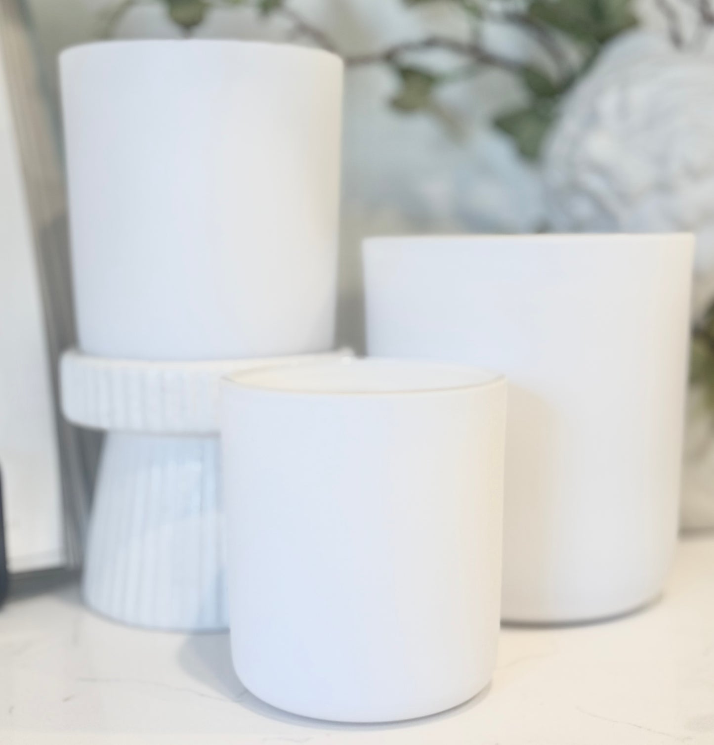 Moon Stone - Scented Soy Wax Candles with Green Leaves, Cinnamon & Sandalwood