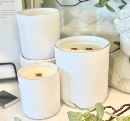 Moon Stone - Scented Soy Wax Candles with Green Leaves, Cinnamon & Sandalwood